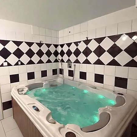 Sadek Hotel